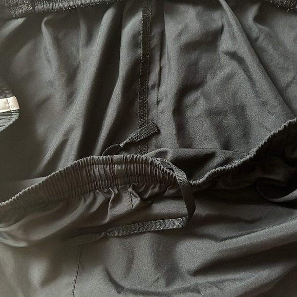 2 Nike shorts - Picture 5 of 5
